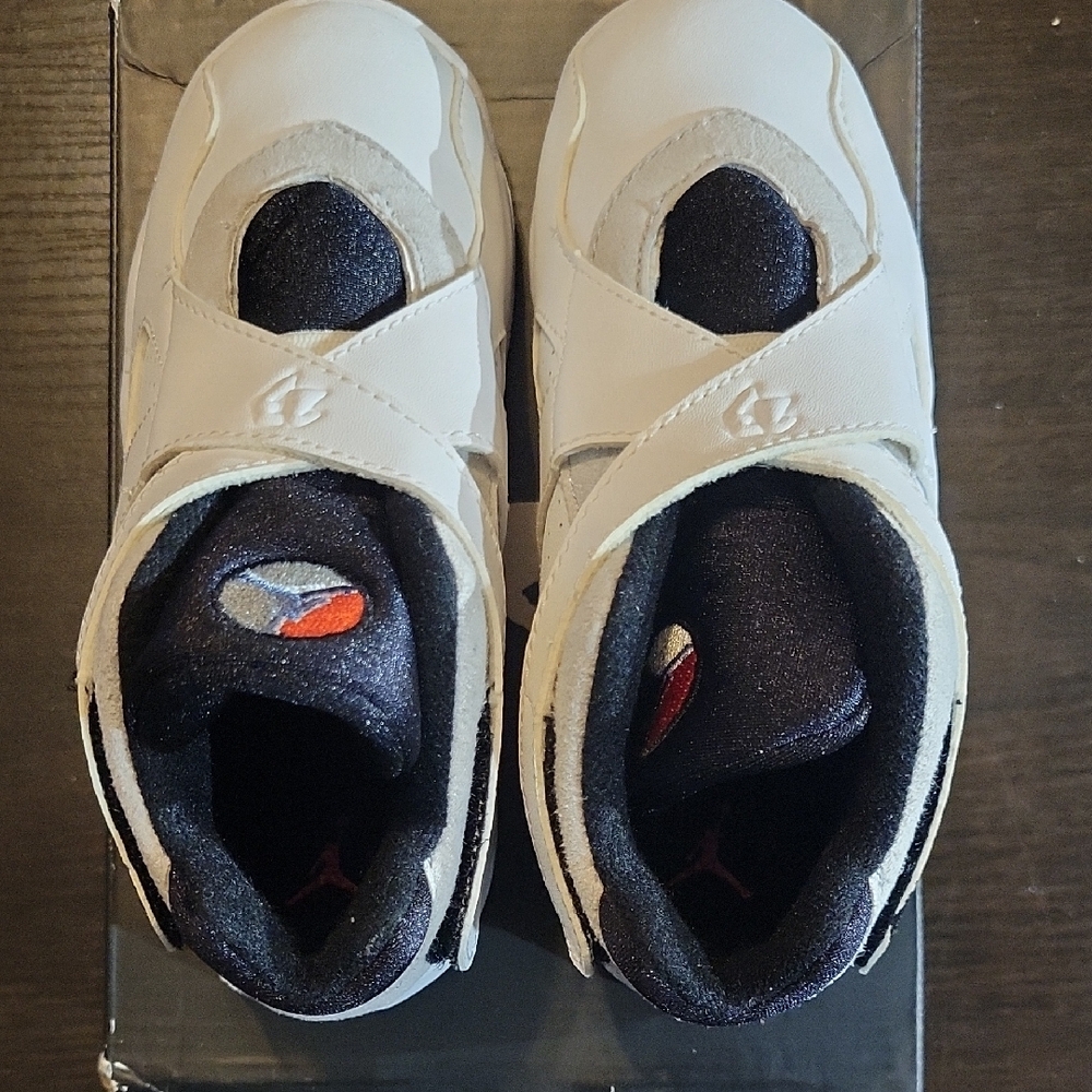 Air Jordan 8 Retro TD Rare "Bugs Bunny" (2013) Kids 9c NEW W/OG BOX - Picture 6 of 11